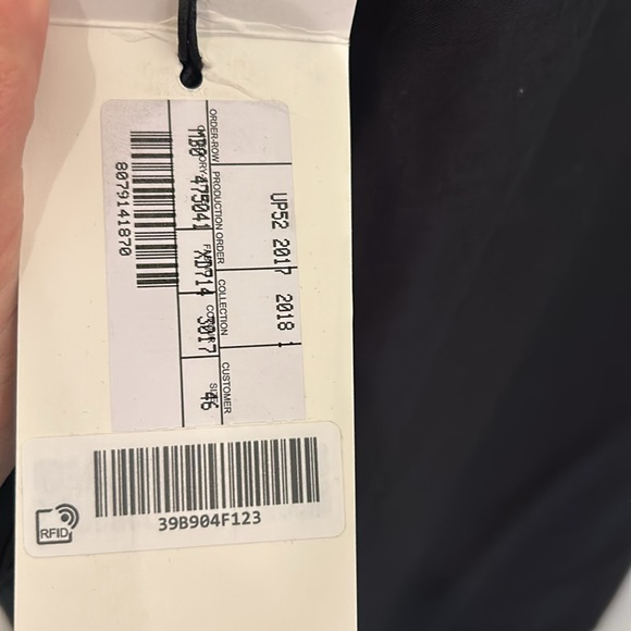 GUCCI LOGO PRINTED WASHED COTTON FIELD JACKET IN KHAKI - Picture 5 of 6